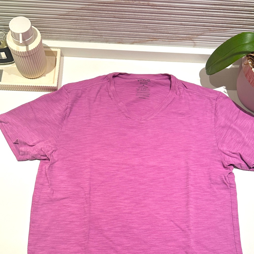Vince Men's Short Sleeve t shirt plum color